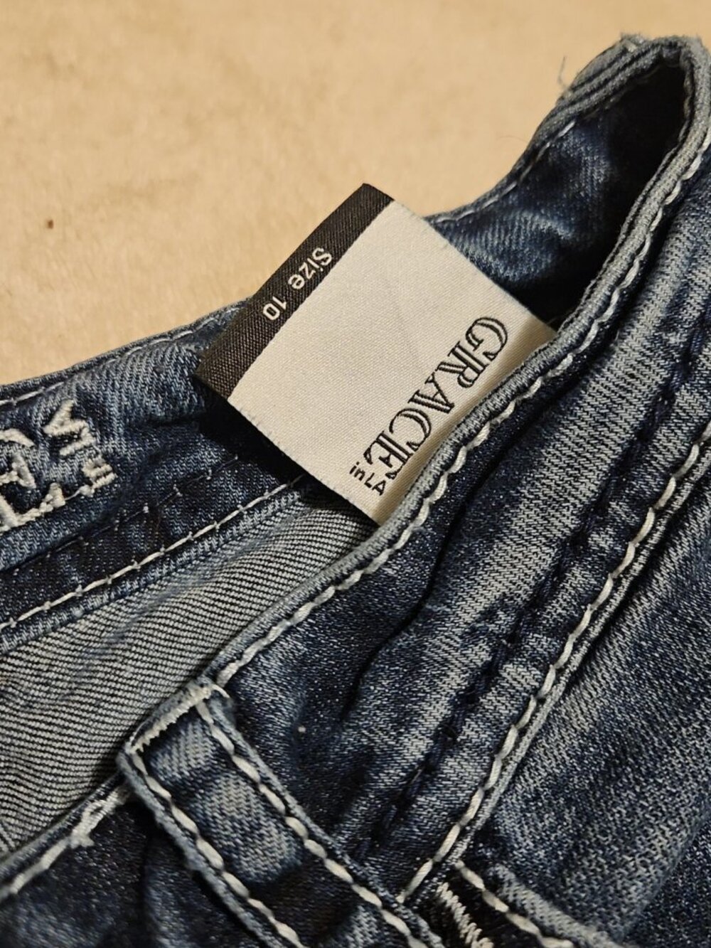 Grace in LA Girls Bootcut Jeans Size 10 Butterfly Wing Pockets Light Wash